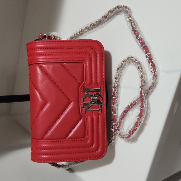 Badgley Mischka crossbody NWT - Picture 4 of 10